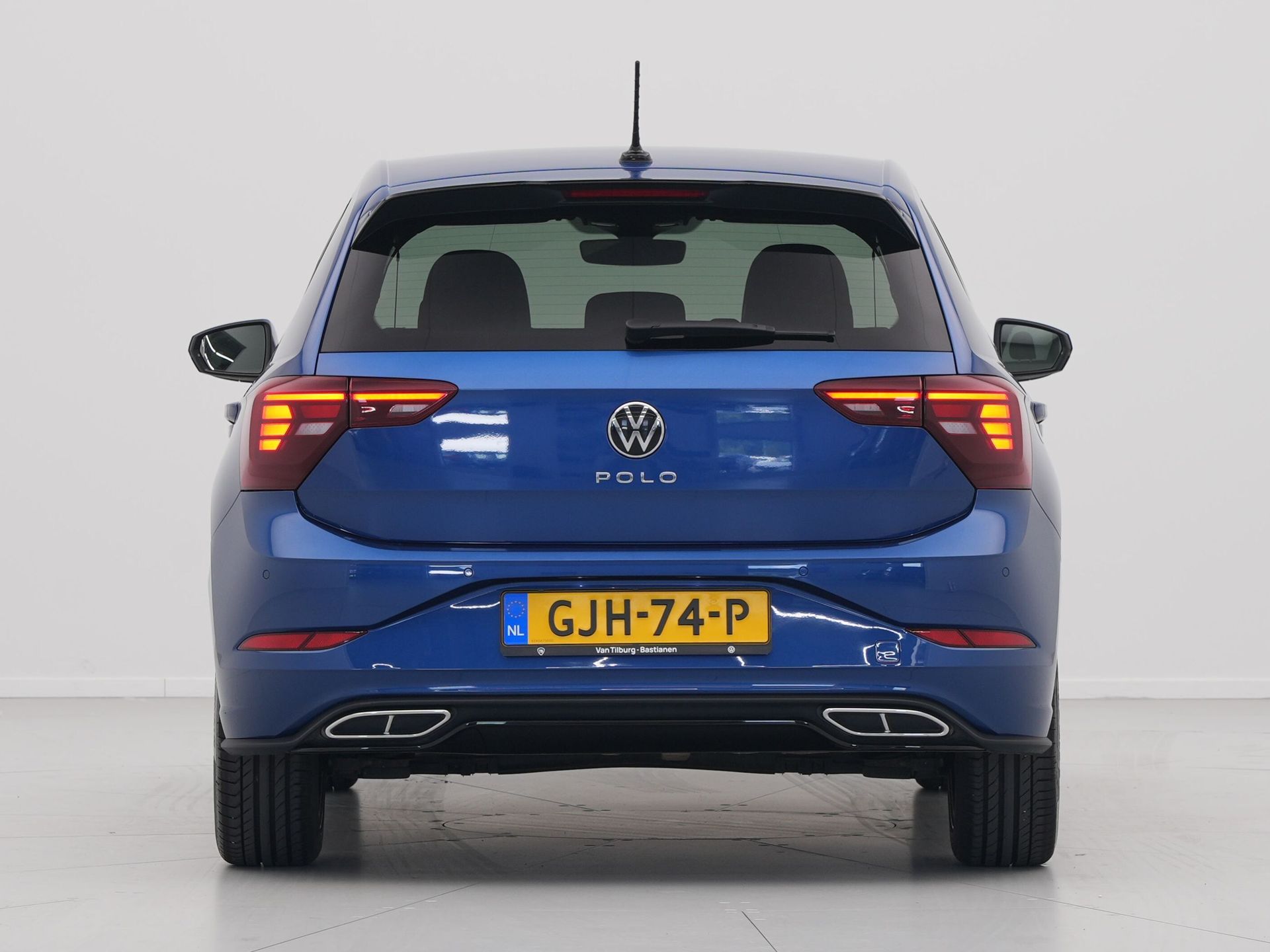 Volkswagen - Polo 1.0 TSI R-Line - 2024