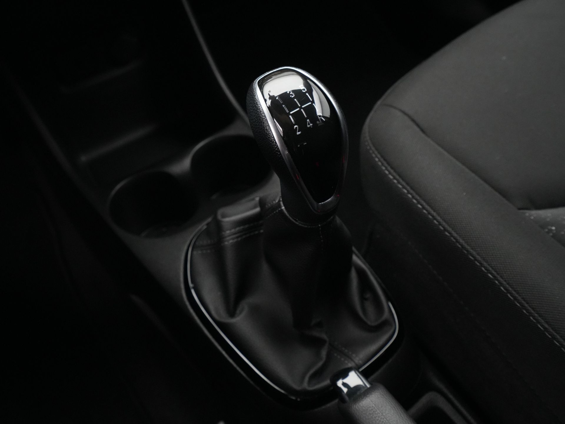 Opel - KARL 1.0 75pk ecoFLEX Edition - 2018