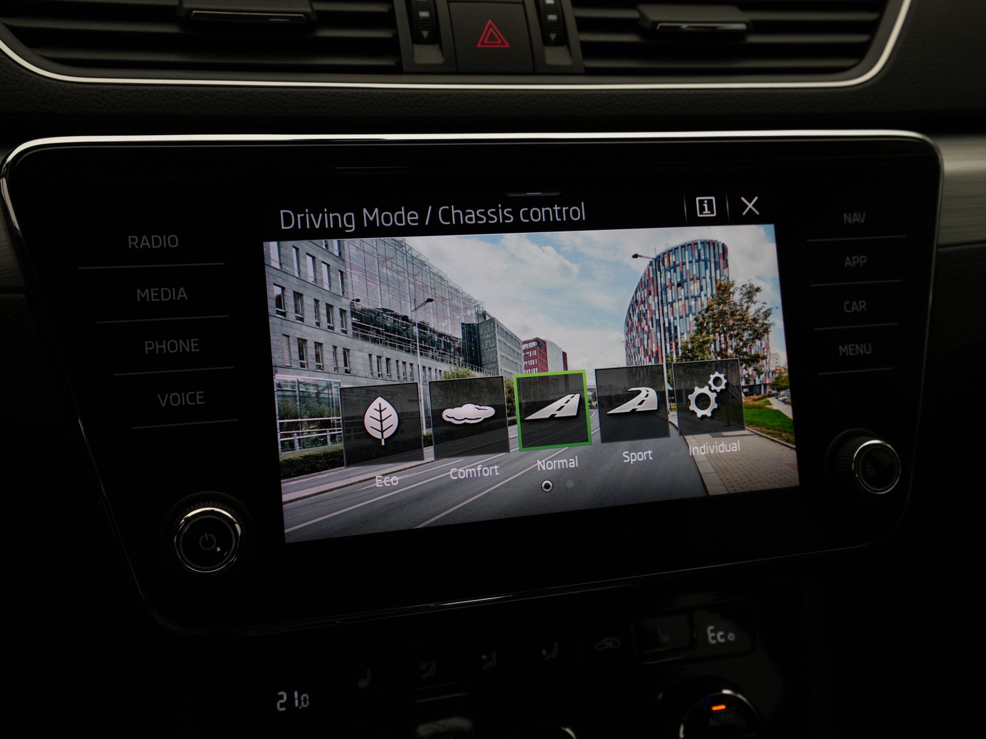 Škoda - Superb Combi 1.4 TSI iV 218pk Ambition - 2022