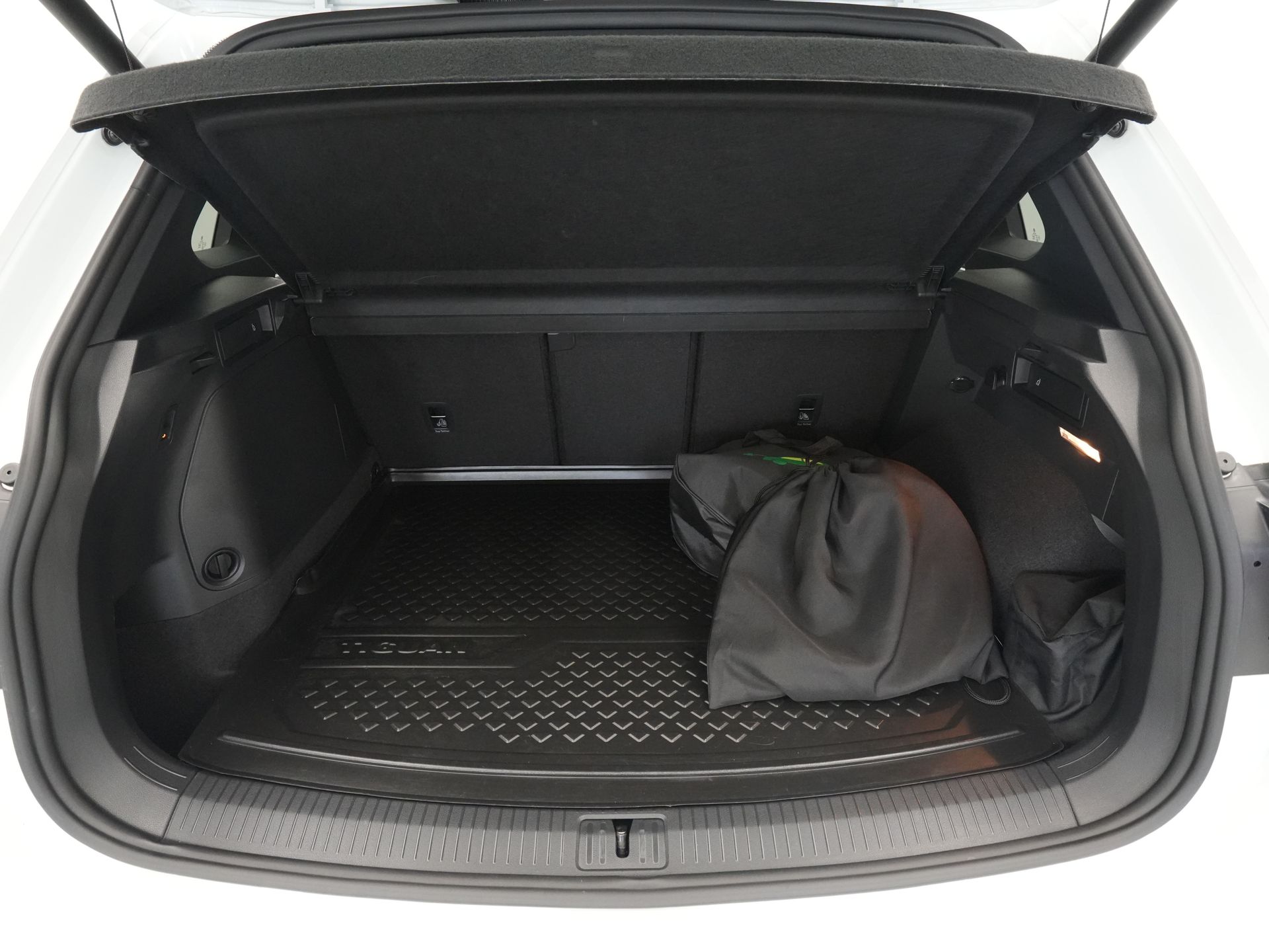 Volkswagen - Tiguan 1.4 TSI eHybrid 245pk R-Line Business+ - 2021