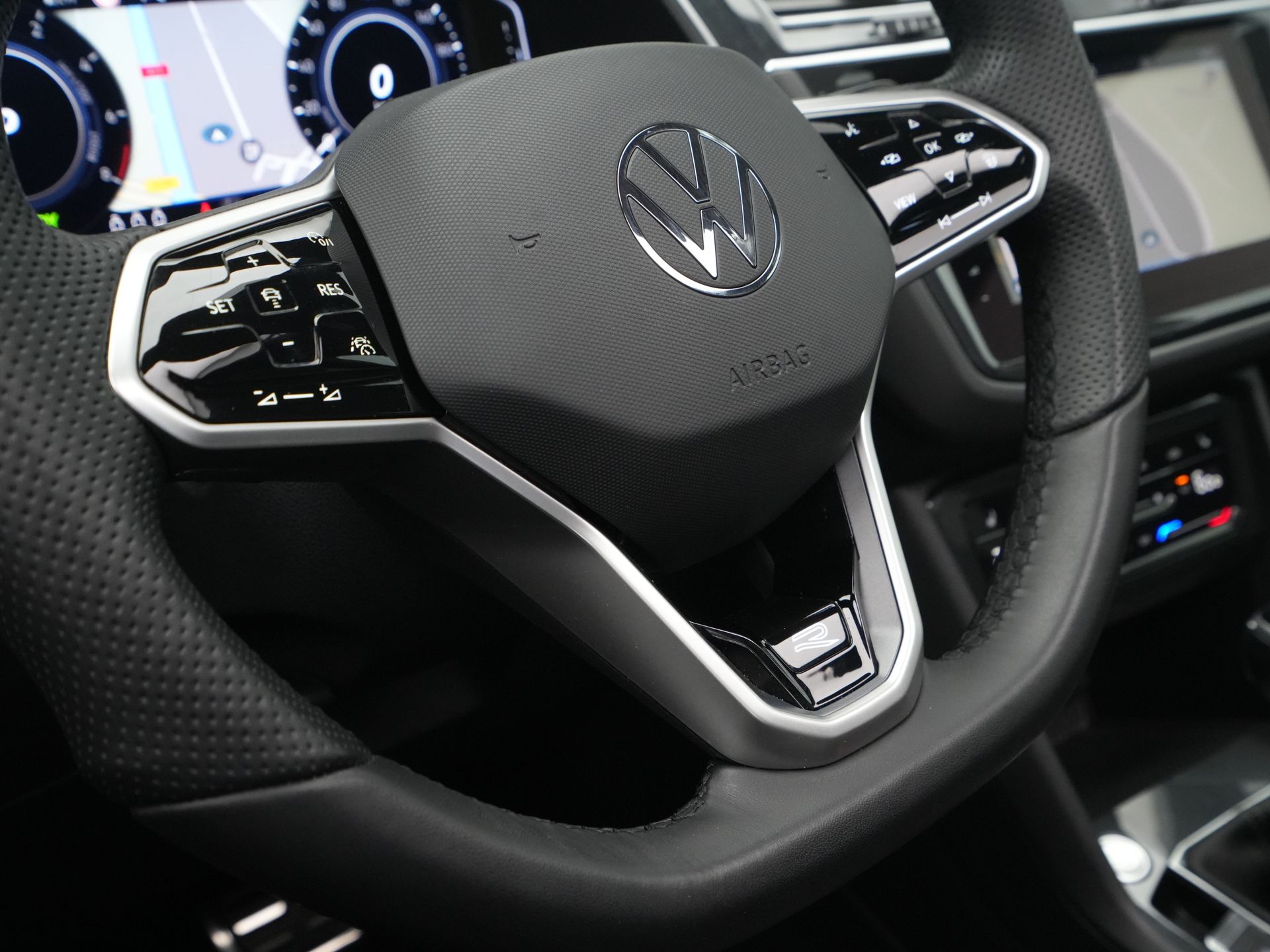 Volkswagen - Tiguan 1.4 TSI eHybrid 245pk R-Line Business+ - 2021