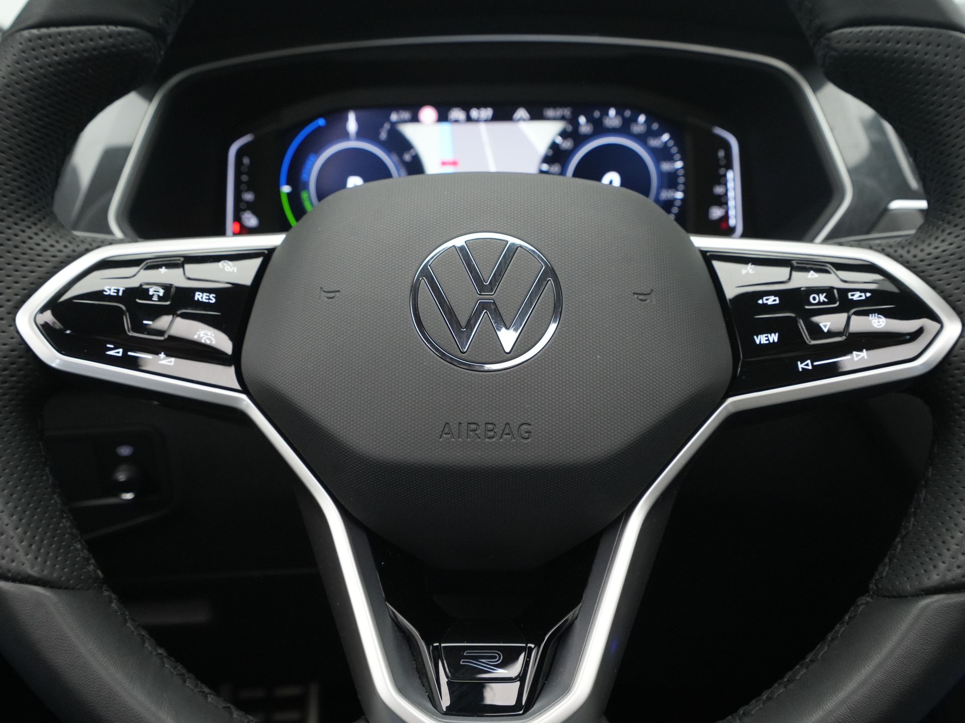 Volkswagen - Tiguan 1.4 TSI eHybrid 245pk R-Line Business+ - 2021