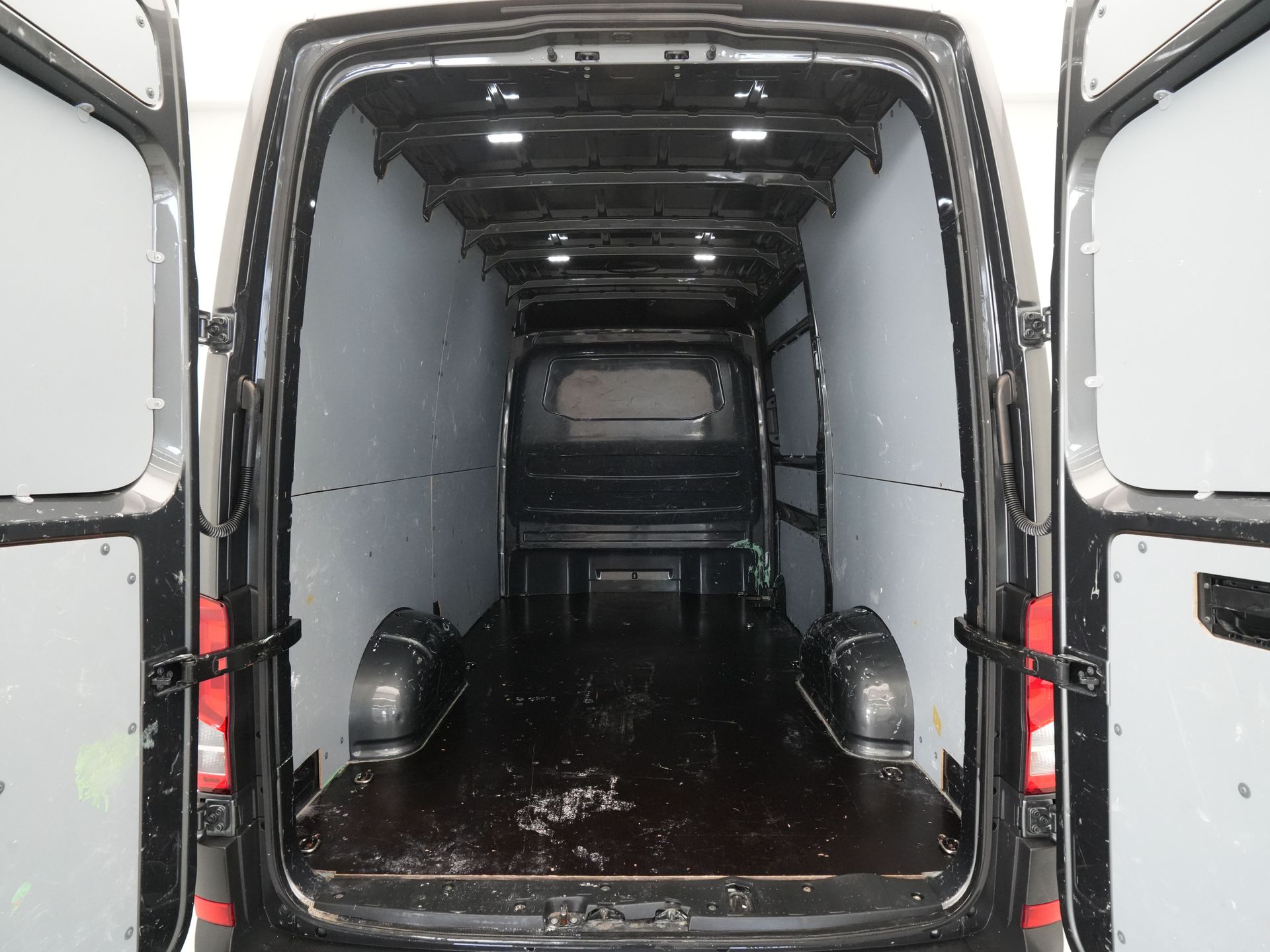 Volkswagen - Crafter 35 2.0 TDI L3H2 - 2021