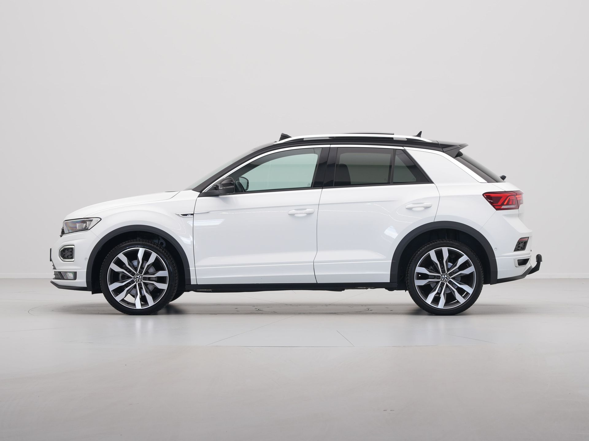 Volkswagen - T-Roc 1.5 TSI Sport Business R - 2021
