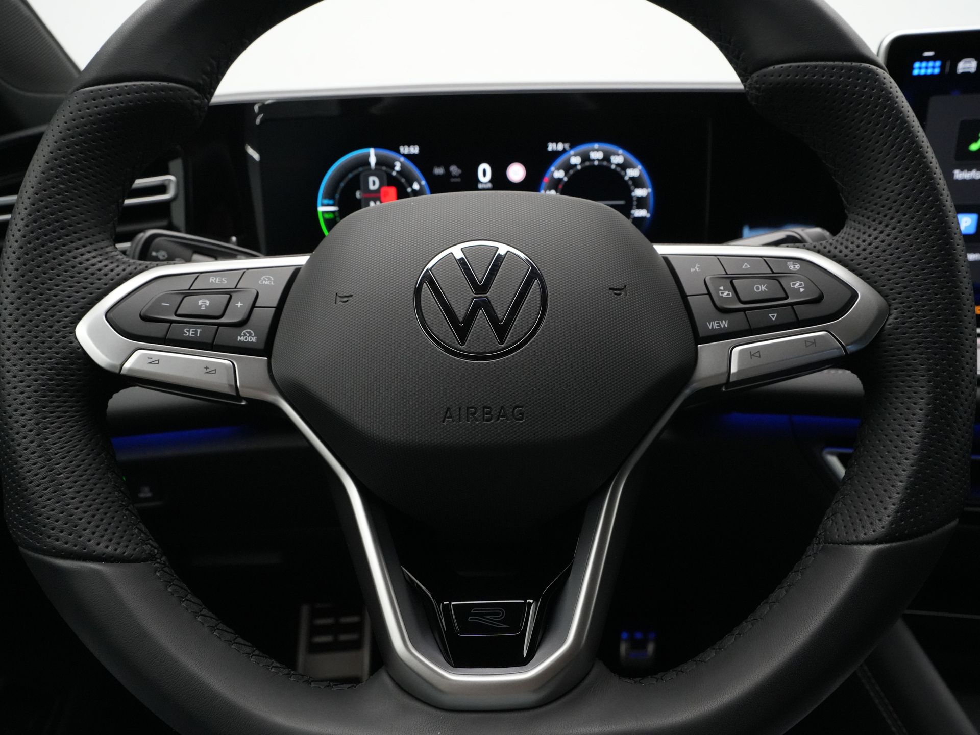 Volkswagen - Tiguan 1.5 eHybrid 272pk R-Line Business - 2025
