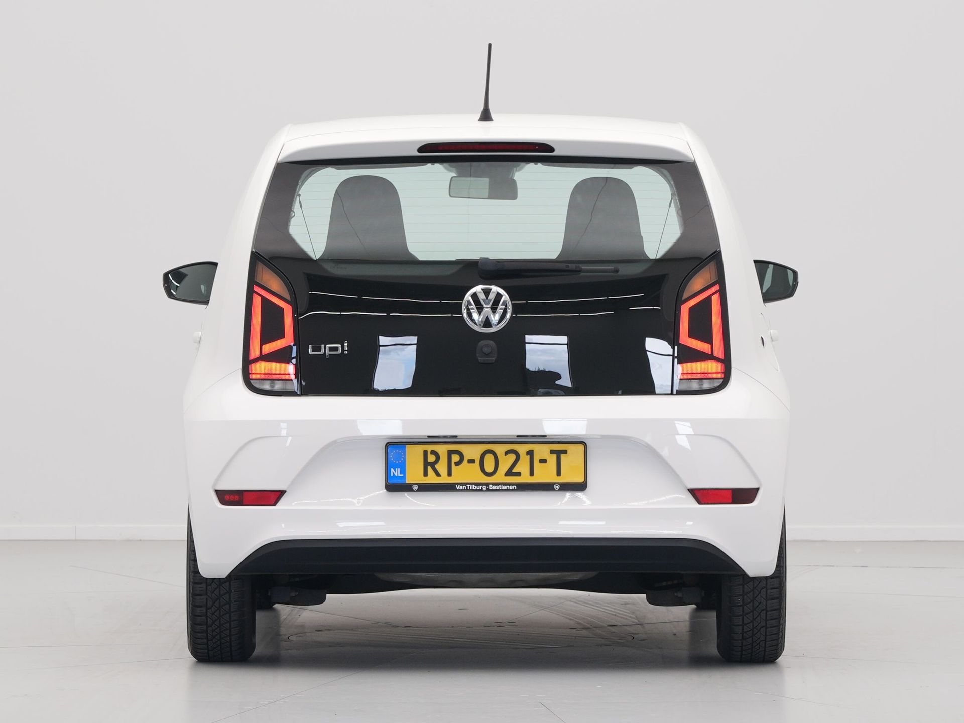 Volkswagen - up! 1.0 BMT move up! - 2018