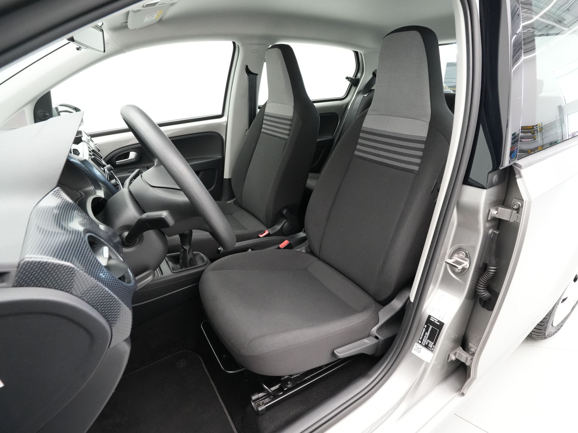 Volkswagen - up!  - 2021