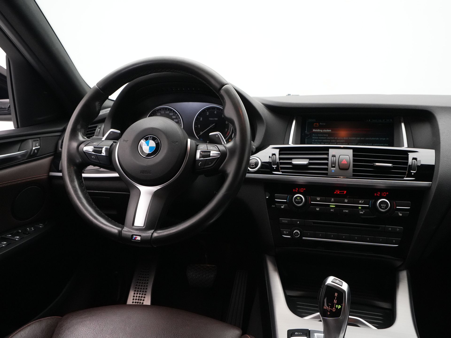 BMW - X4 xDrive20i High Executive xLine Edition - 2017
