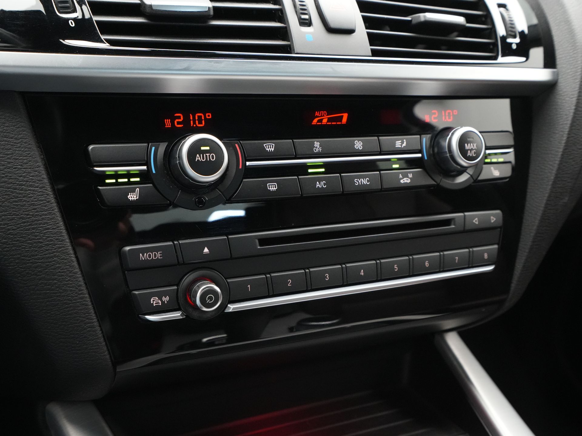 BMW - X4 xDrive20i High Executive xLine Edition - 2017