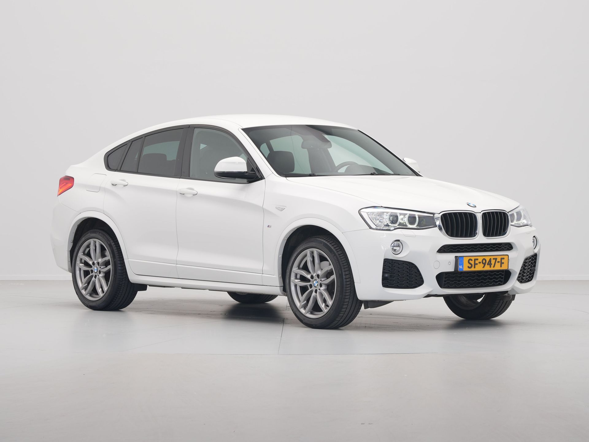 BMW - X4 xDrive20i High Executive xLine Edition - 2017