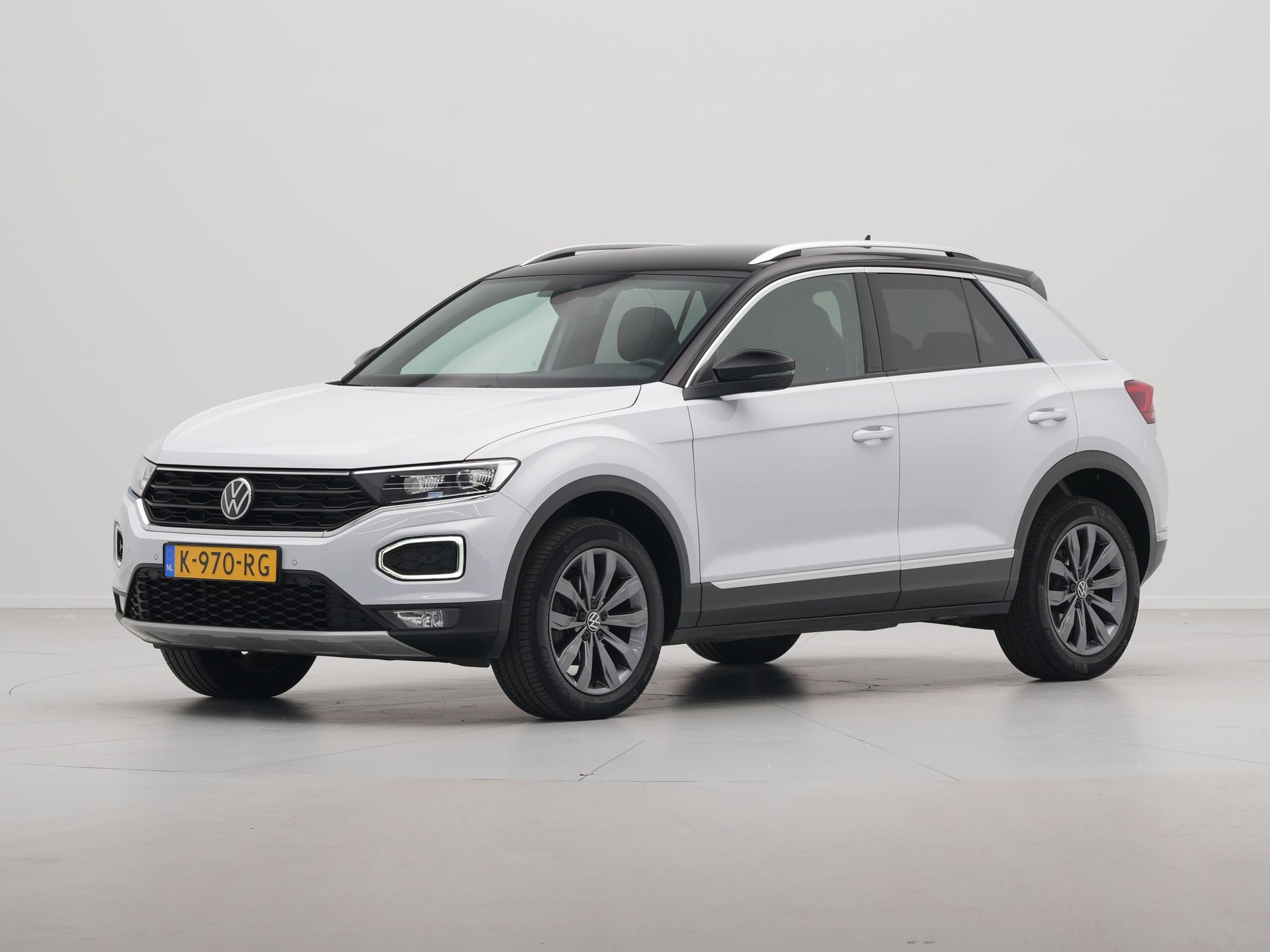 Volkswagen - T-Roc 1.5 TSI Sport DSG - 2021