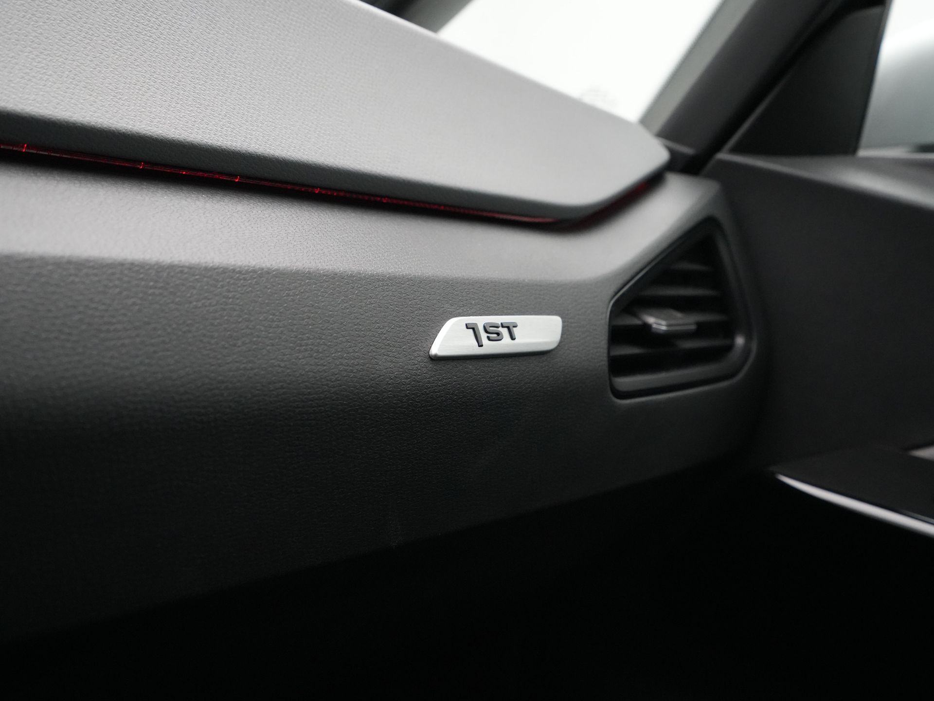 Volkswagen - ID.3 First Plus 58 kWh - 2020
