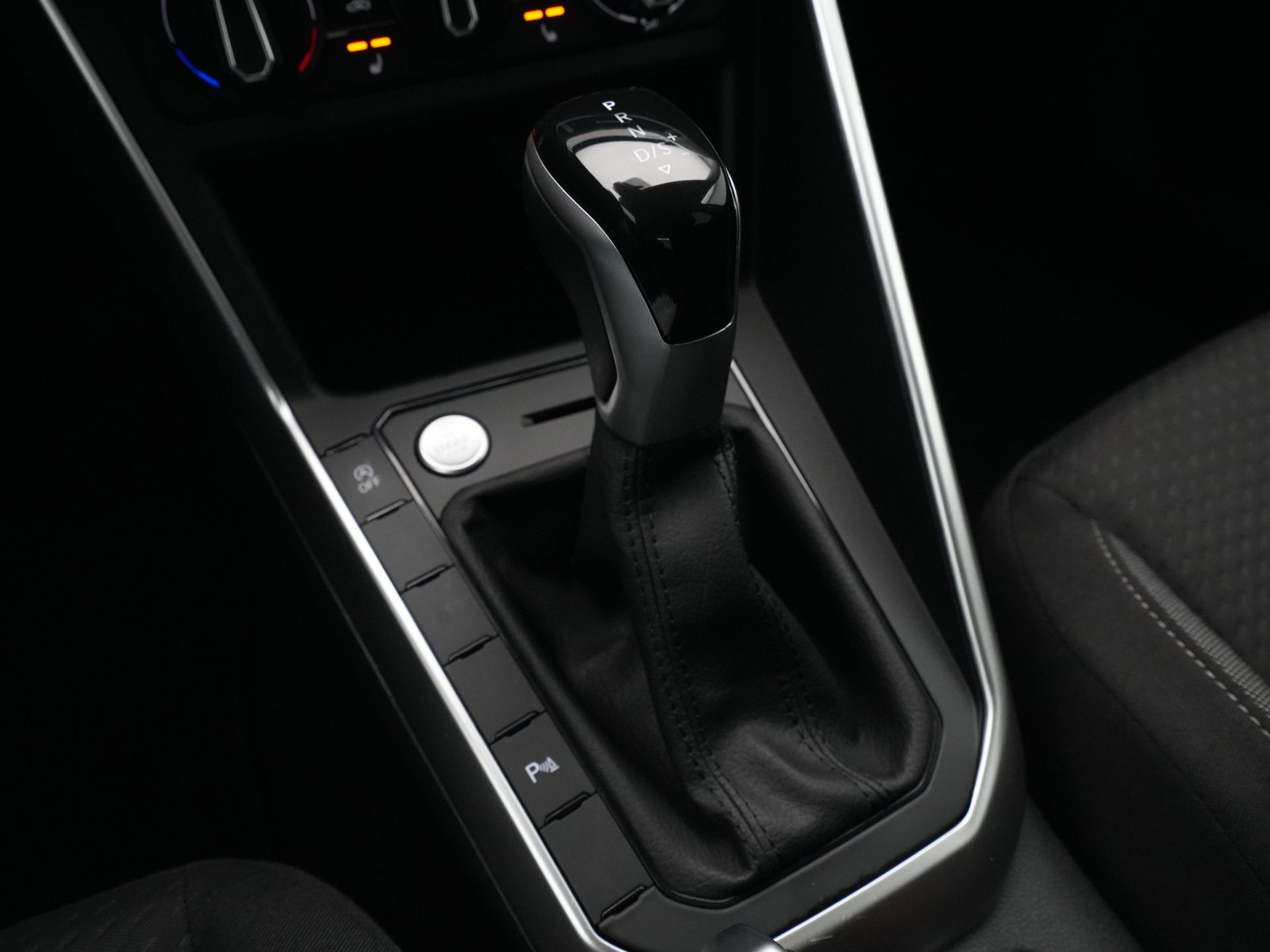 Volkswagen - Polo 1.0 TSI Life Edition - 2024