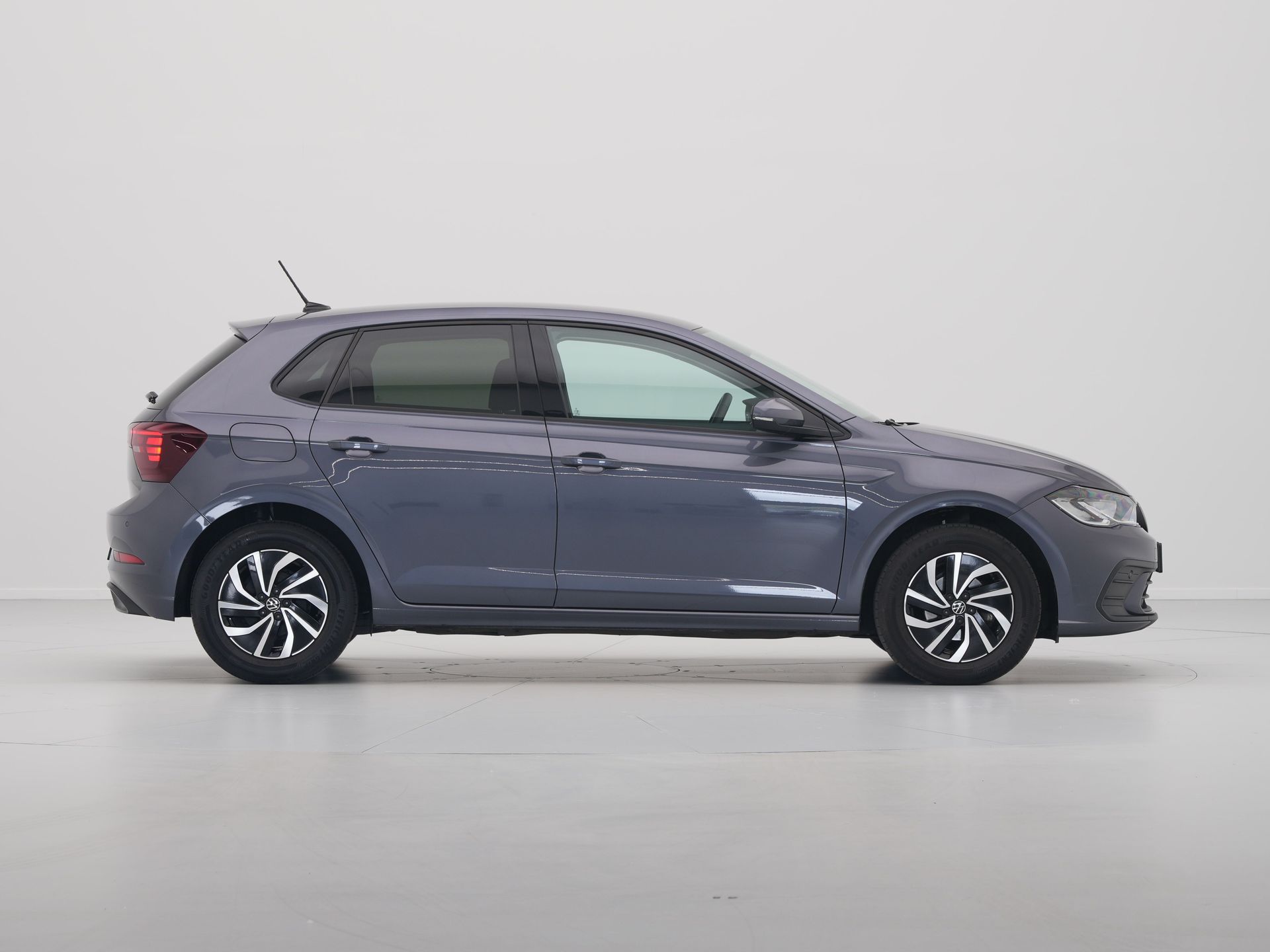 Volkswagen - Polo 1.0 TSI Life Edition - 2024