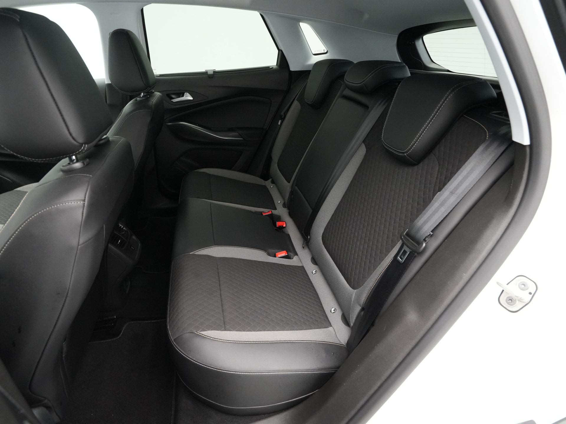 Opel - Grandland X 1.6 Turbo Hybrid4 300pk Innovation - 2020