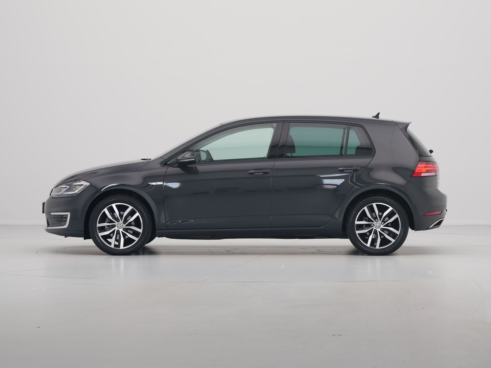 Volkswagen - e-Golf E-DITION 136pk - 2020
