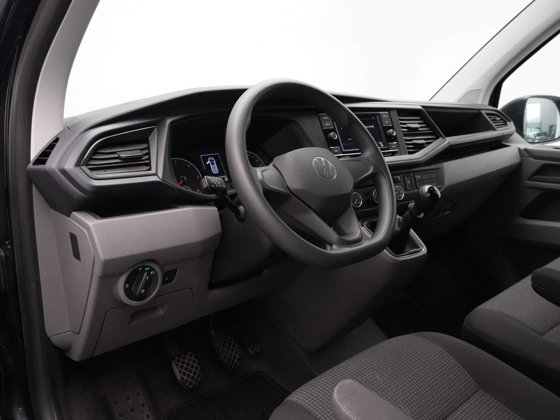 Volkswagen - Transporter 2.0 TDI L2H1 28 Economy Business - 2024