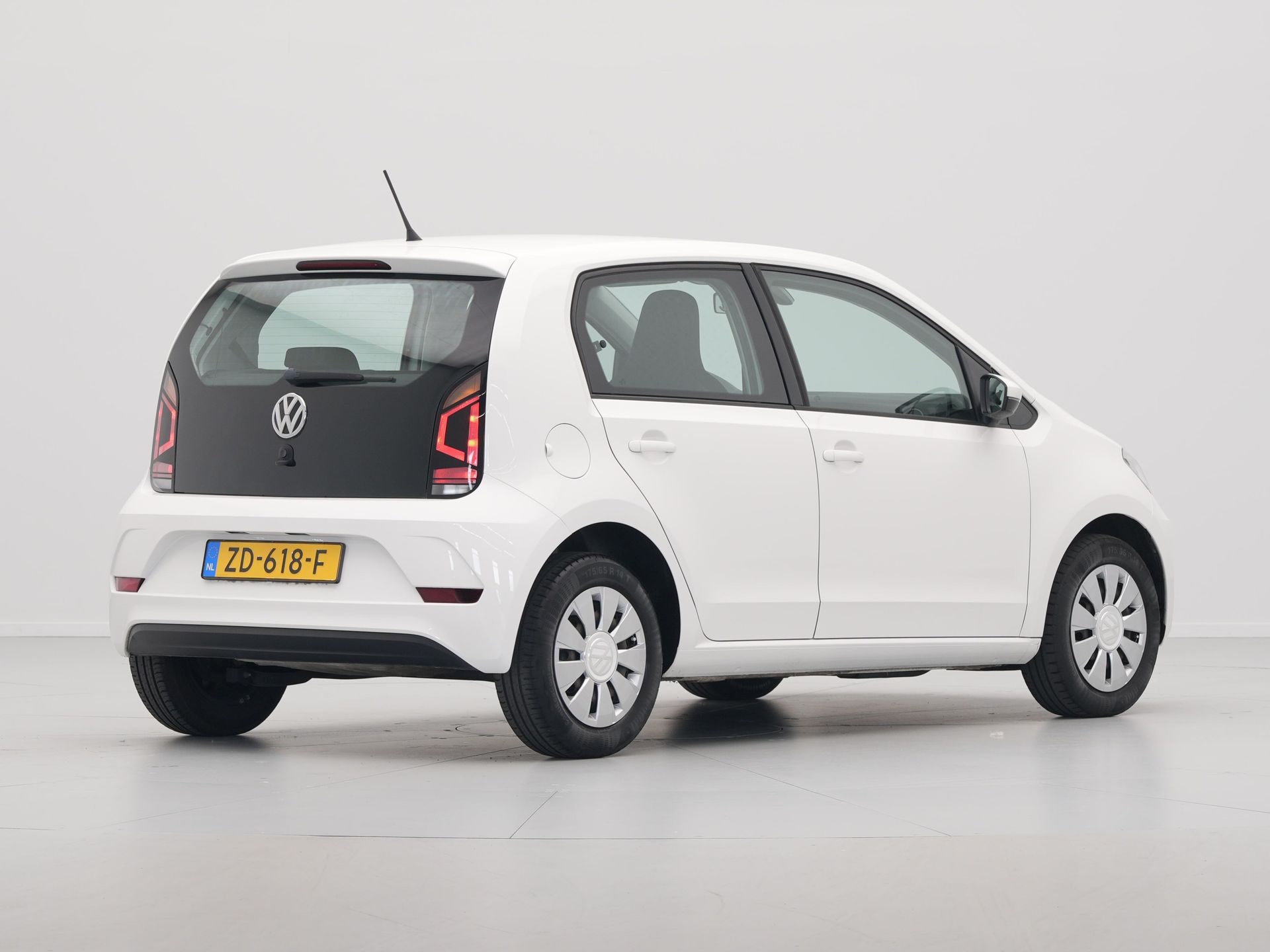 Volkswagen - up! 1.0 BMT move up! - 2019