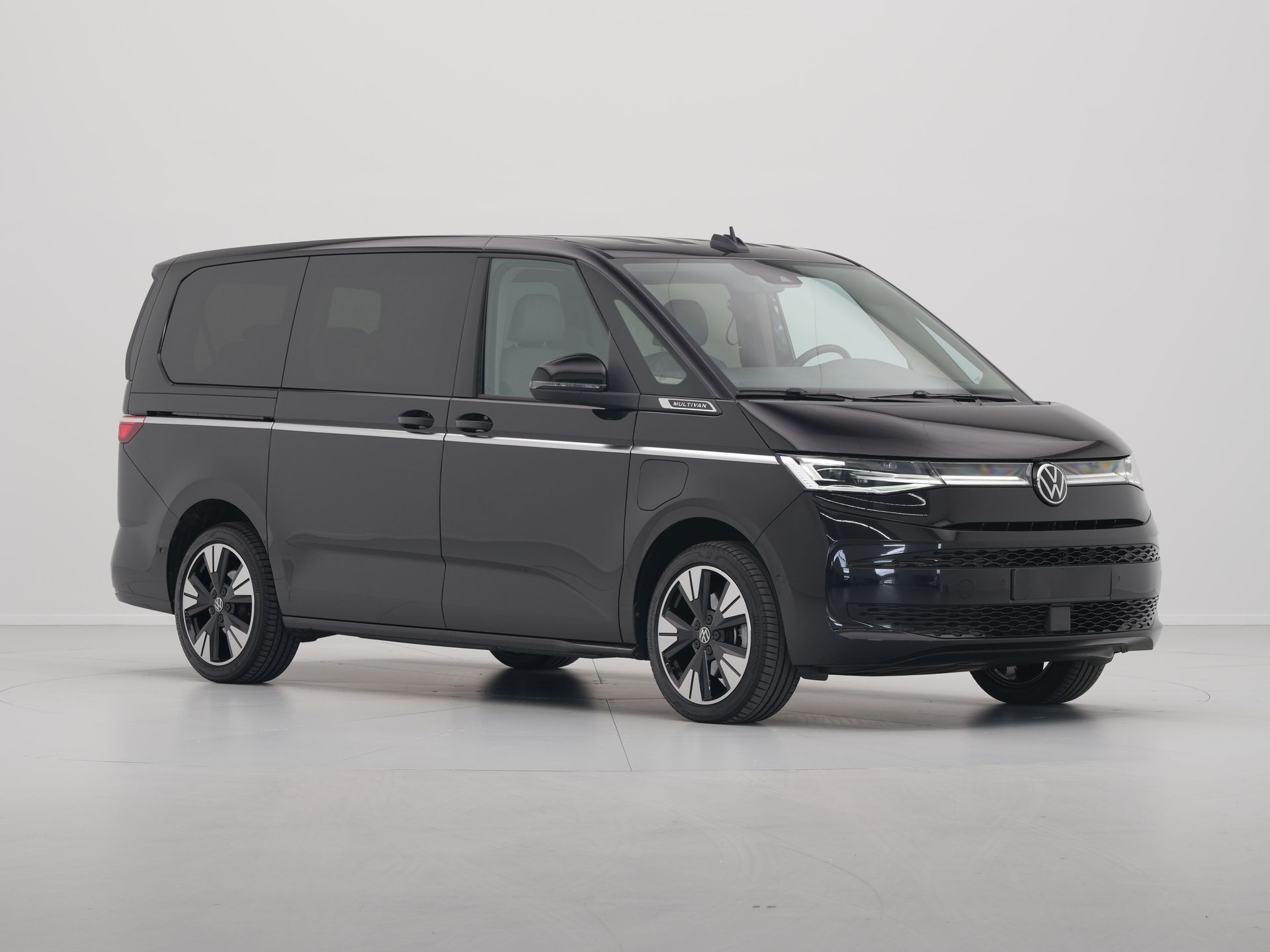 Volkswagen - Multivan 1.4 eHybrid 218pk L2H1 Style - 2023