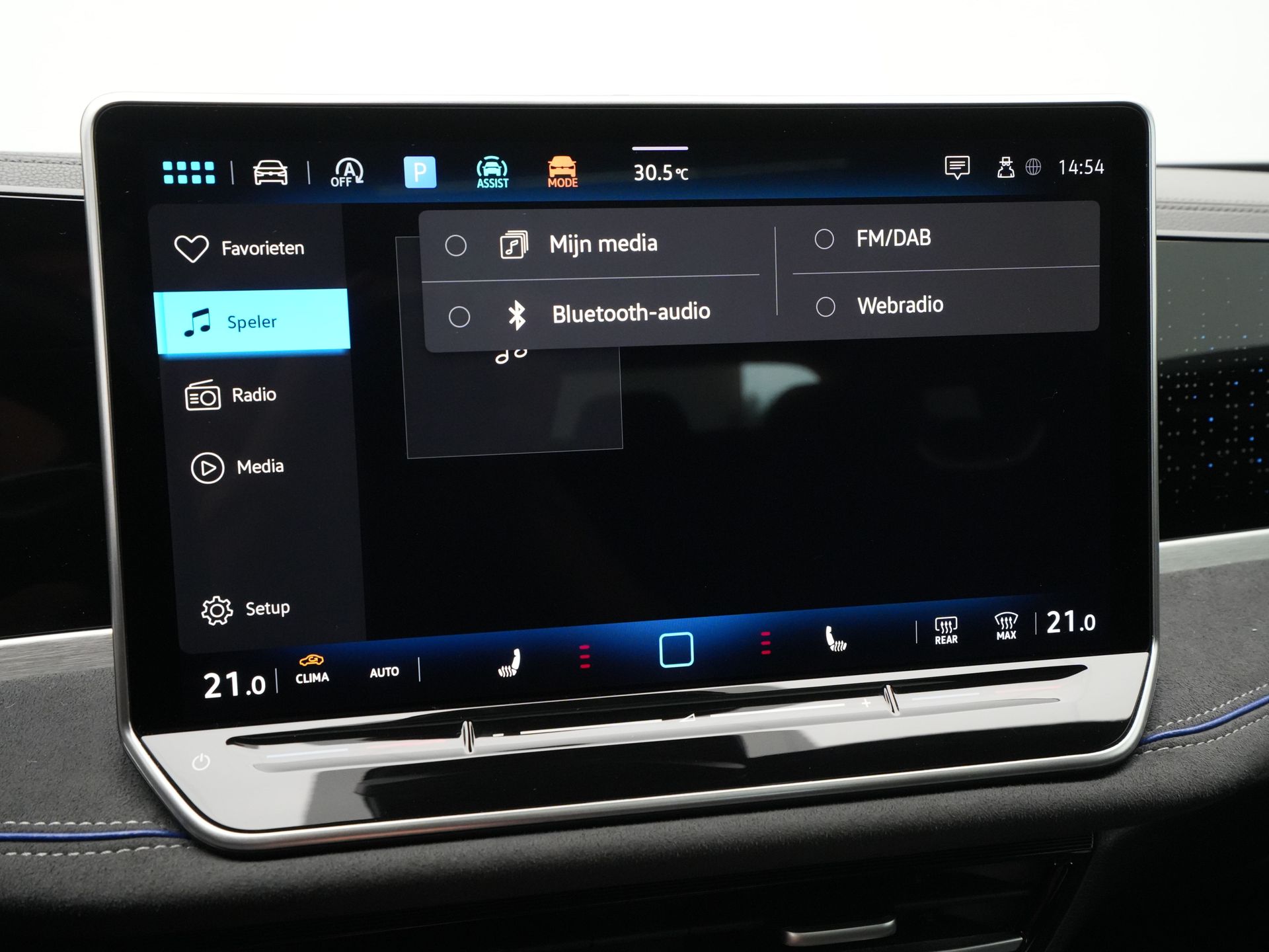 Volkswagen - Passat Variant 1.5 eTSI 150pk R-Line Business - 2024