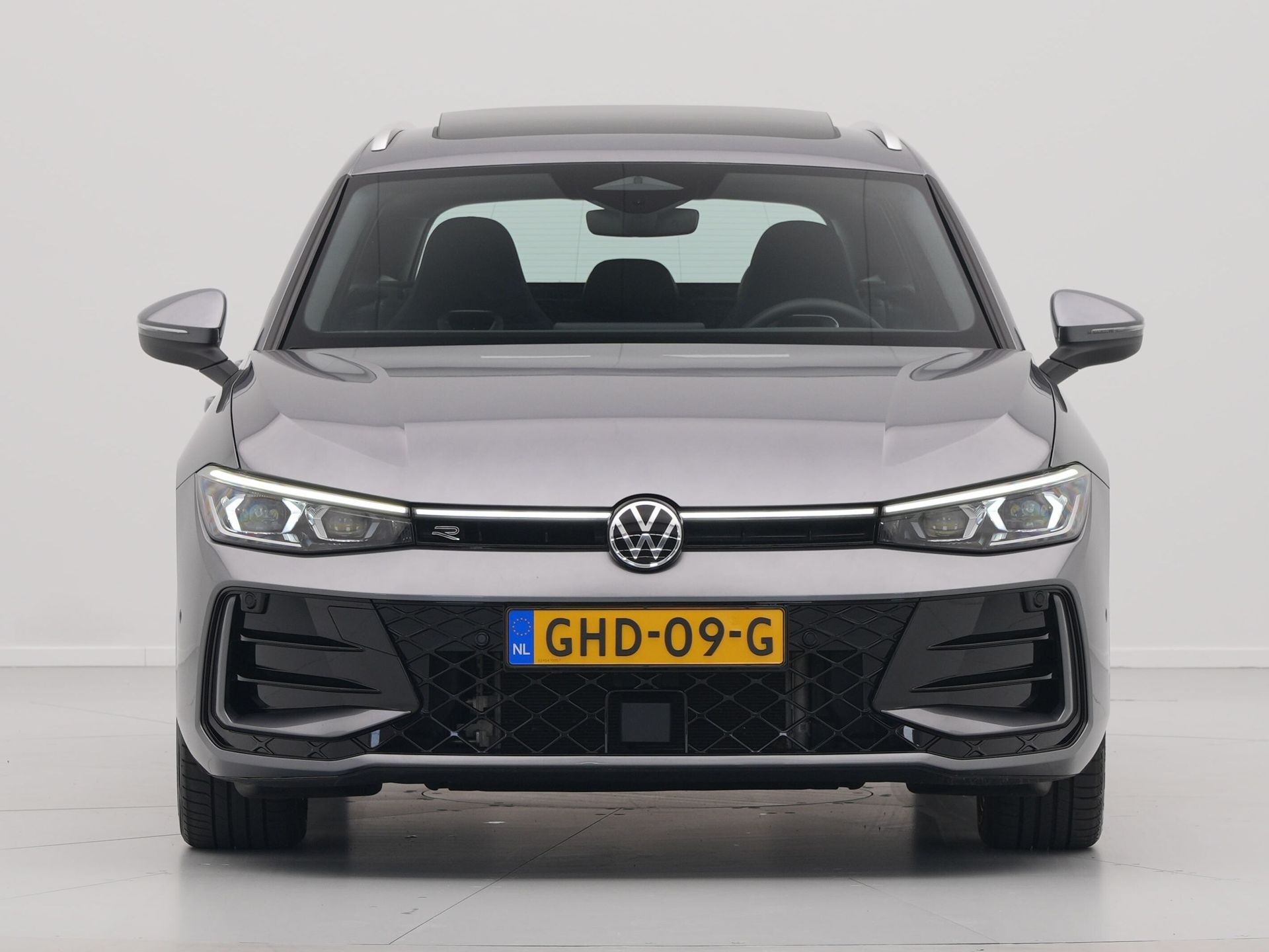 Volkswagen - Passat Variant 1.5 eTSI 150pk R-Line Business - 2024